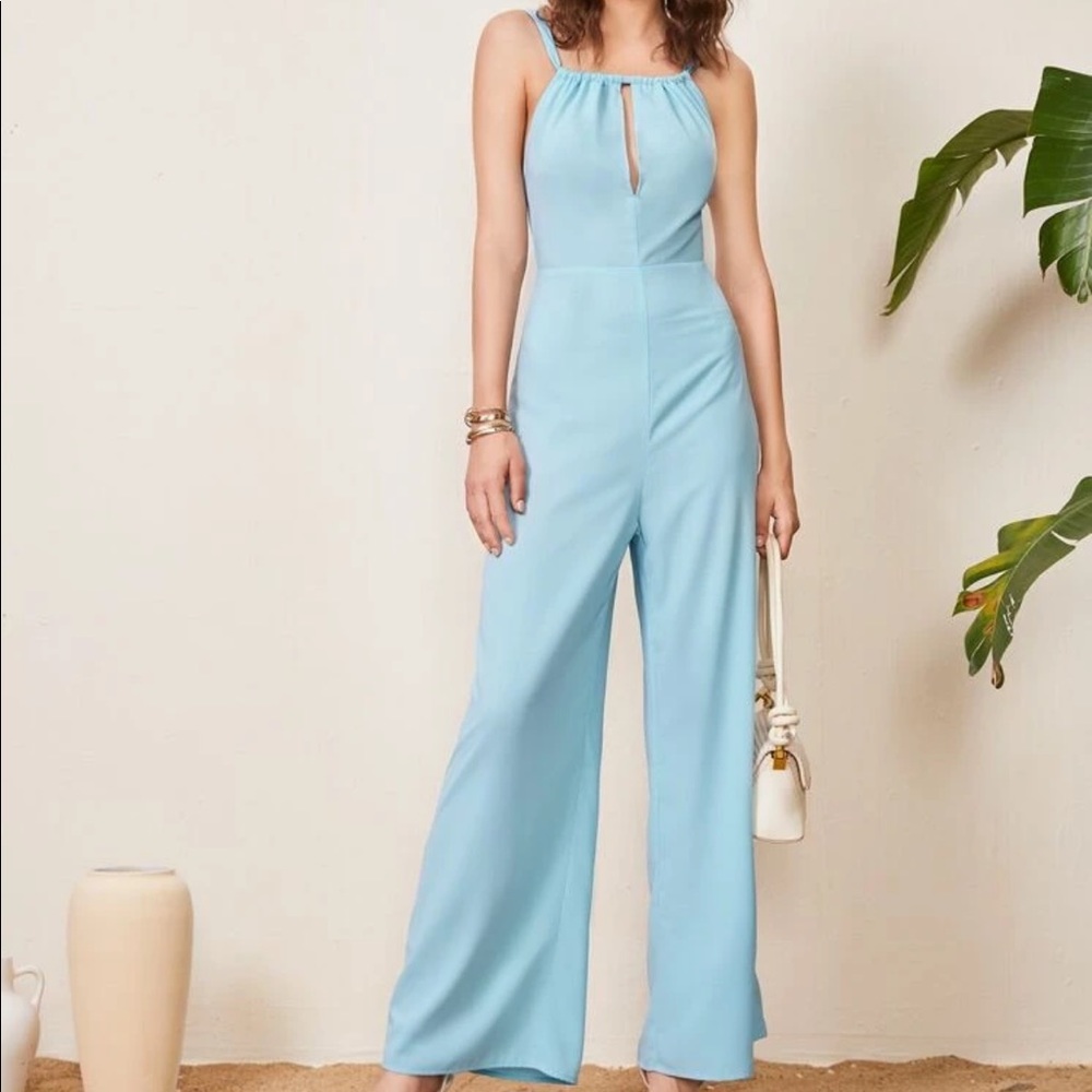 Open back jumpsuit with keyhole
